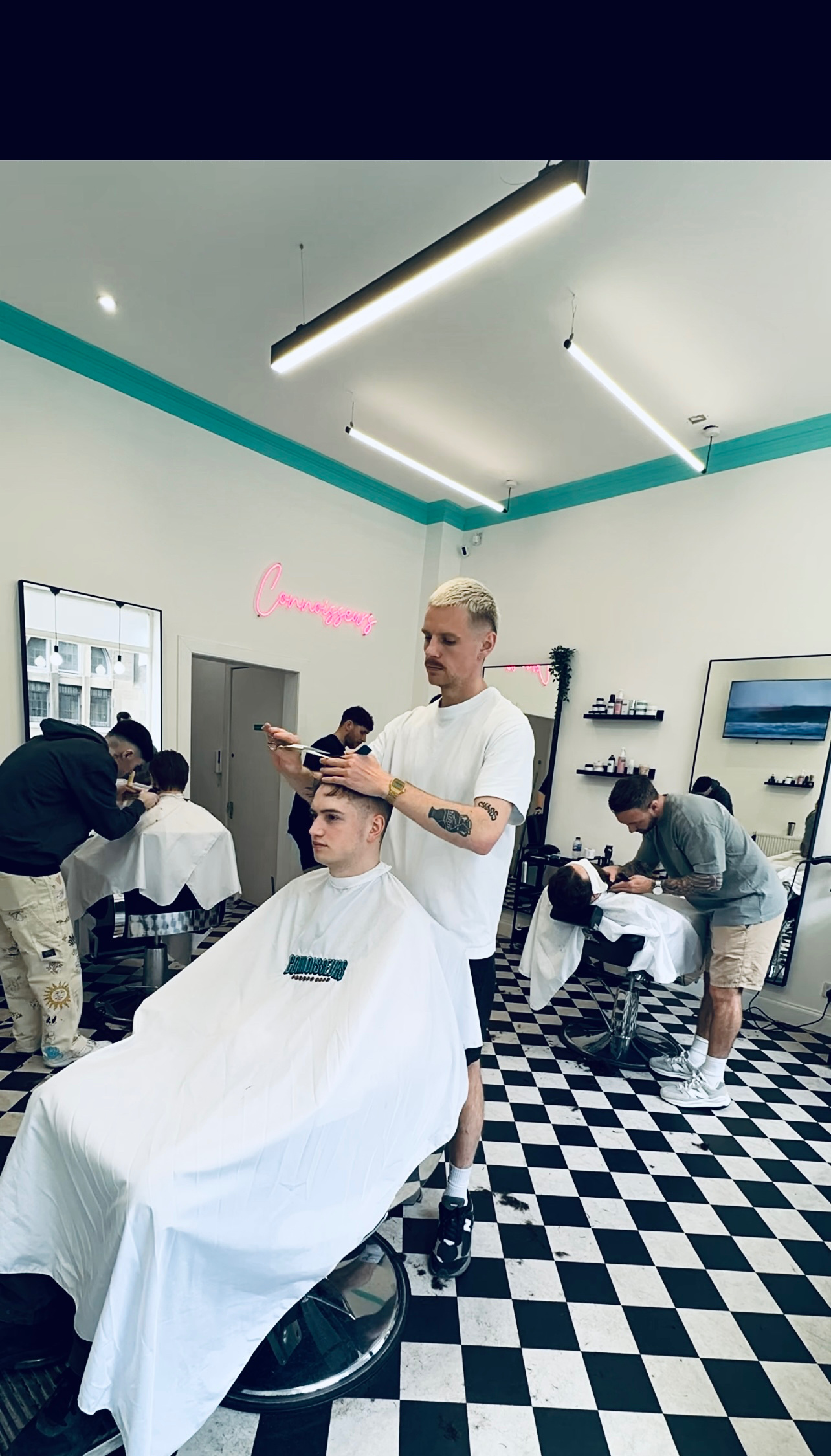 Connoisseurs Barber Club